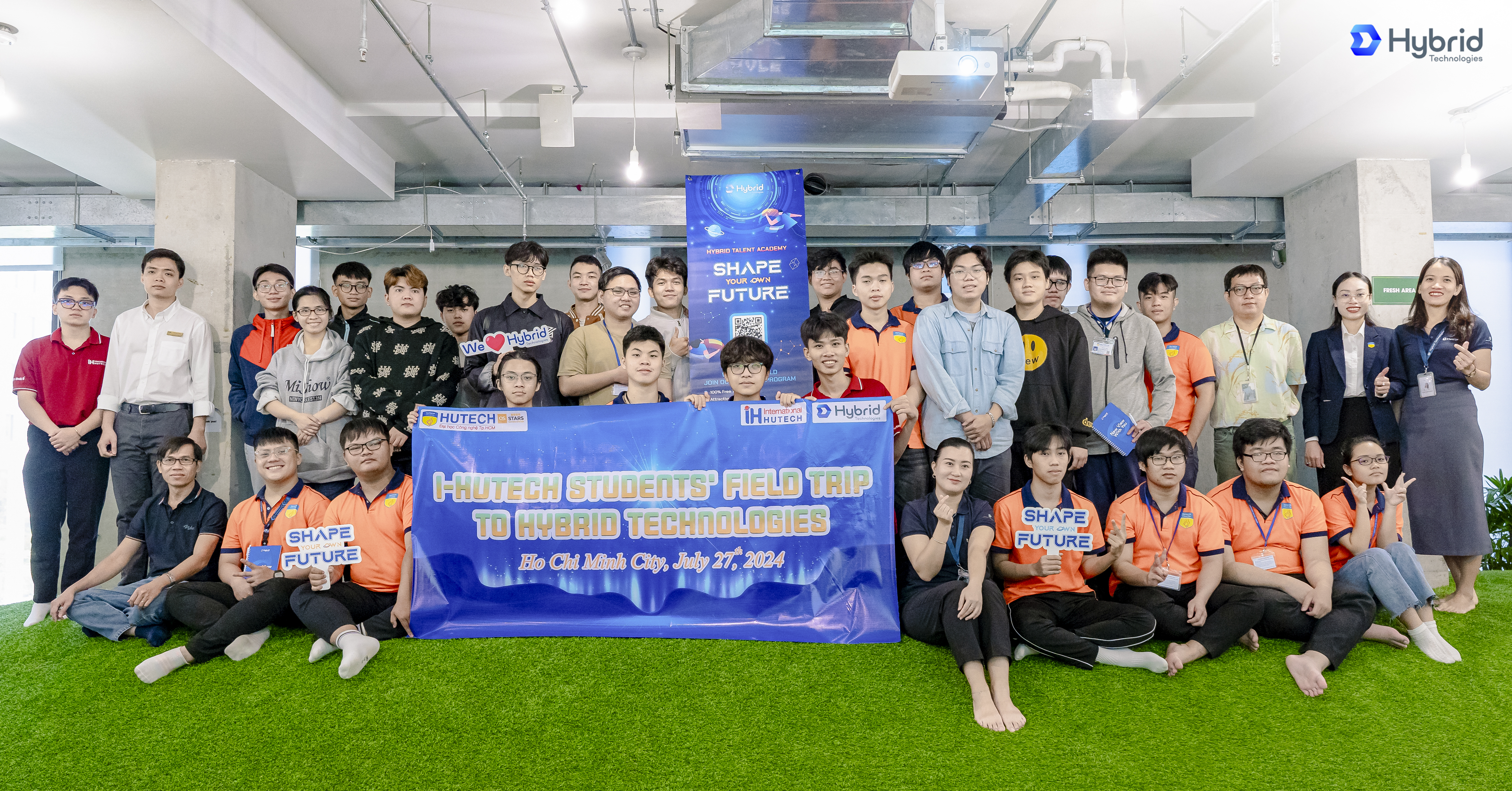 [HCM] ĐIỂM LẠI NHỮNG KHOẢNH KHẮC ĐẸP TẠI HYTOUR 26/06/2024 CÙNG SINH VIÊN TRƯỜNG ĐẠI HỌC CÔNG NGHỆ TP.HCM (HUTECH)