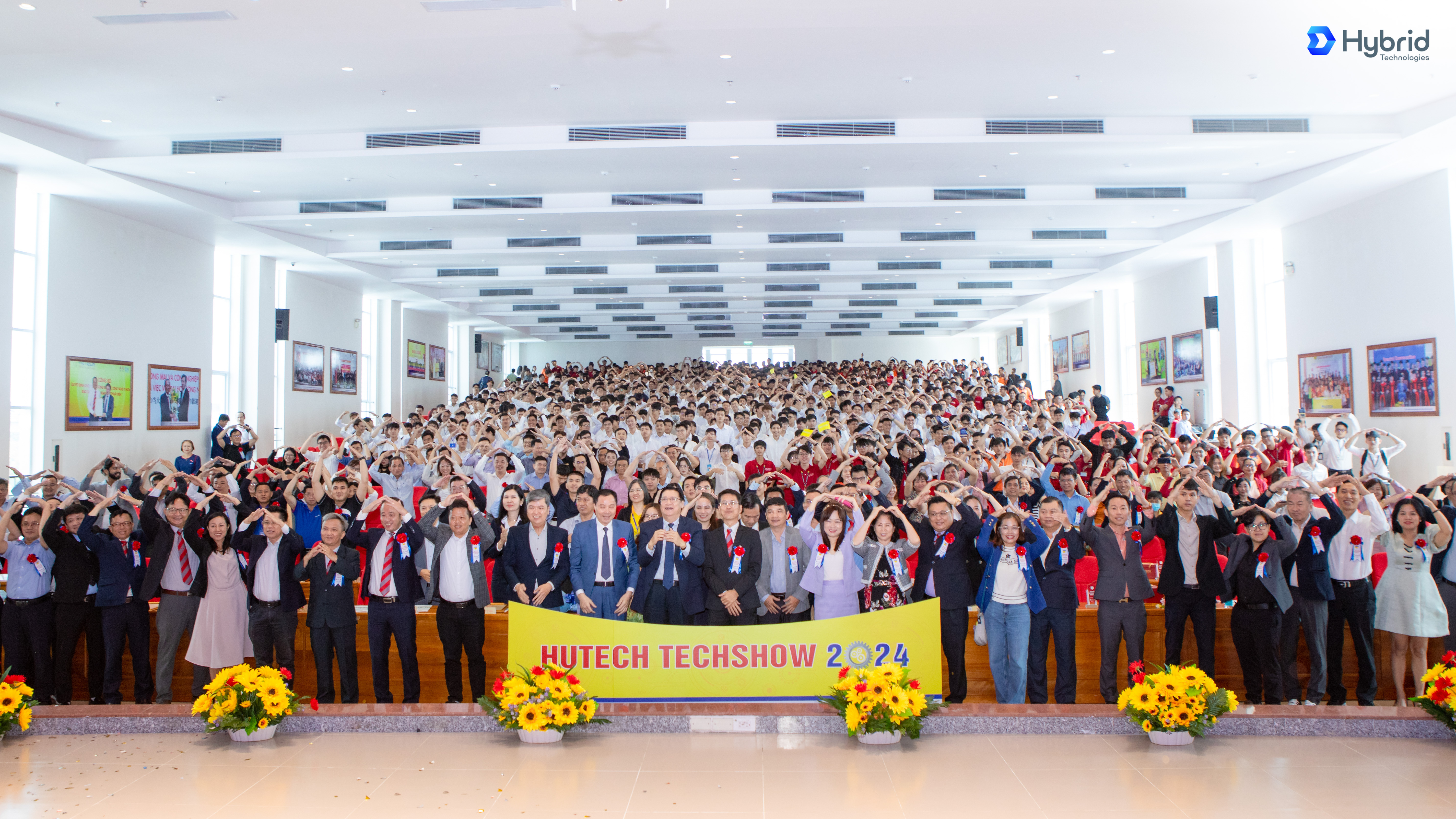 HYBRID TECHNOLOGIES THAM GIA NGÀY HỘI TUYỂN DỤNG HUTECH TECHSHOW 2024